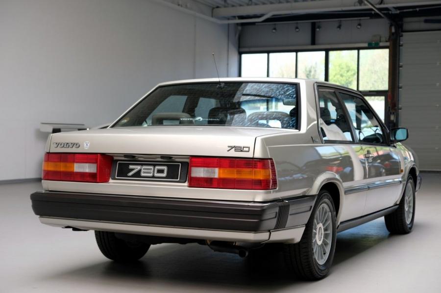  Volvo 780 Coupe 1985 года  (фото 45 из 62)
